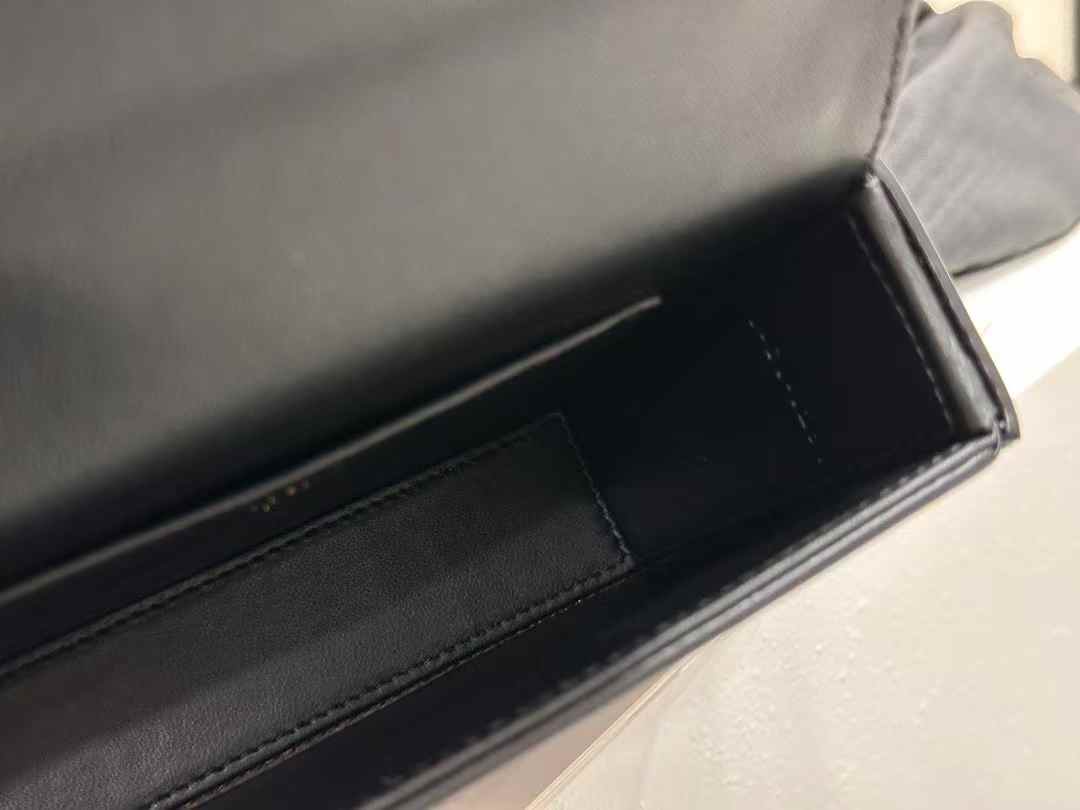 셀린느 블랑딘 블랙 7
