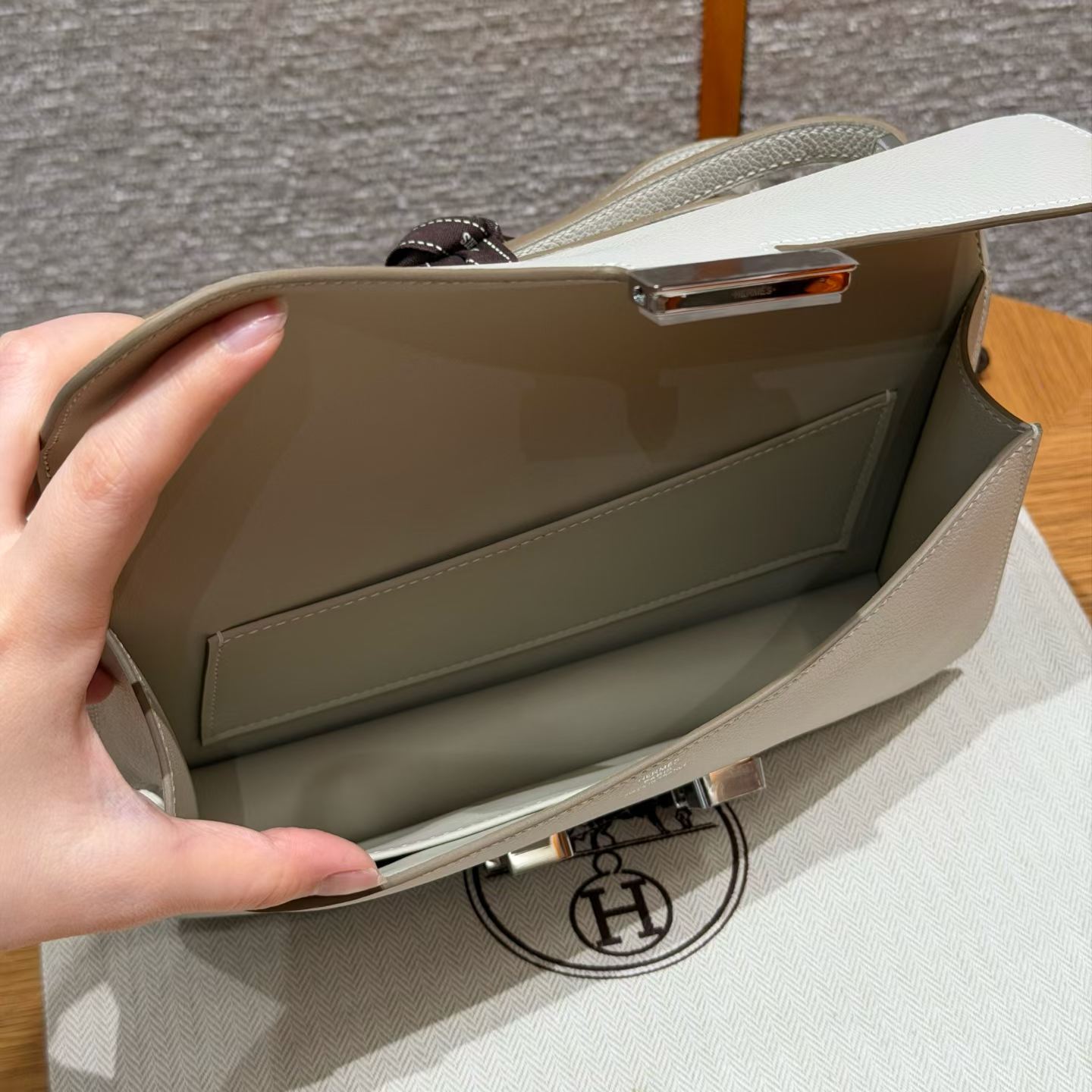에르메스 콘스탄스 엘랑 4