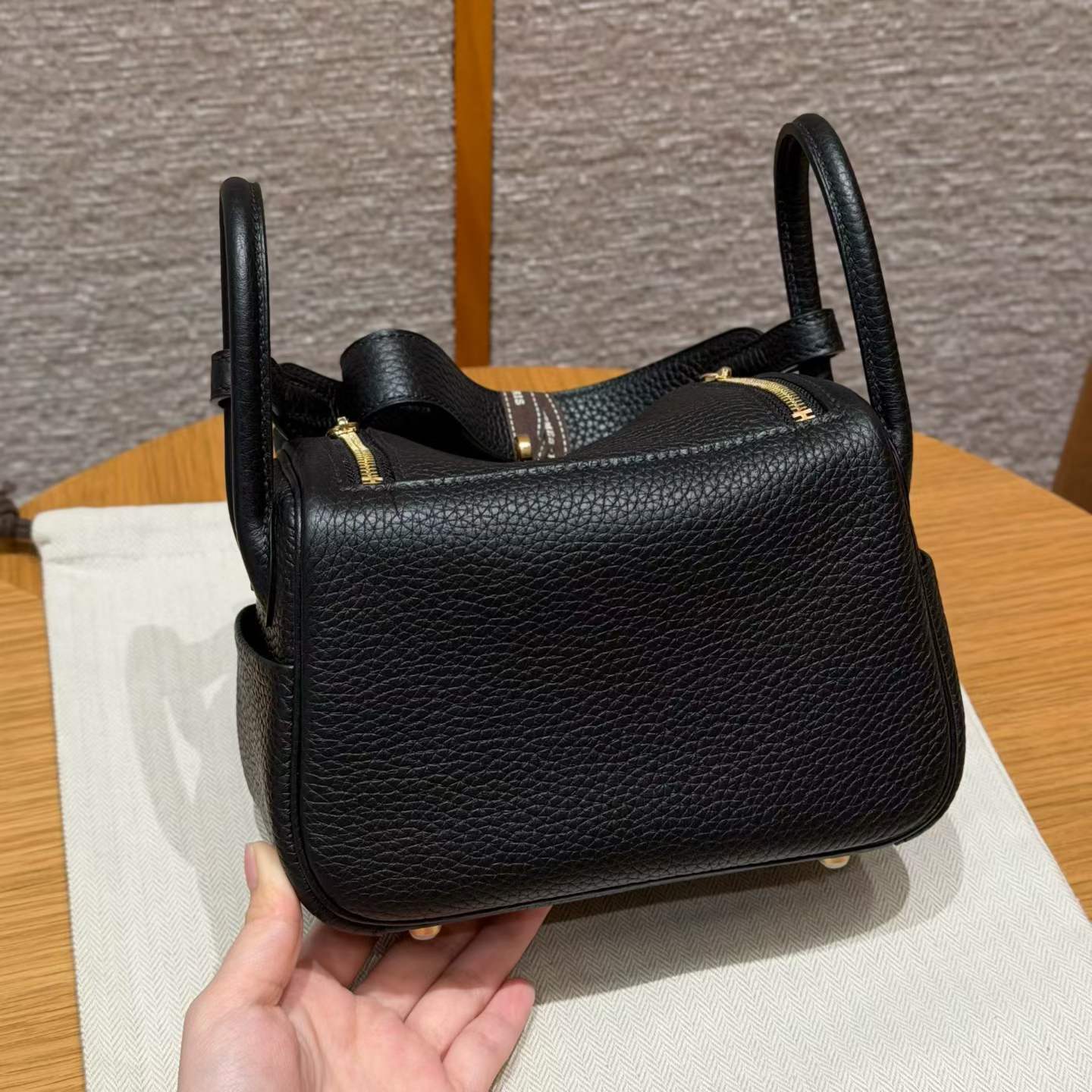 에르메스 미니 린디 89 누아르 1