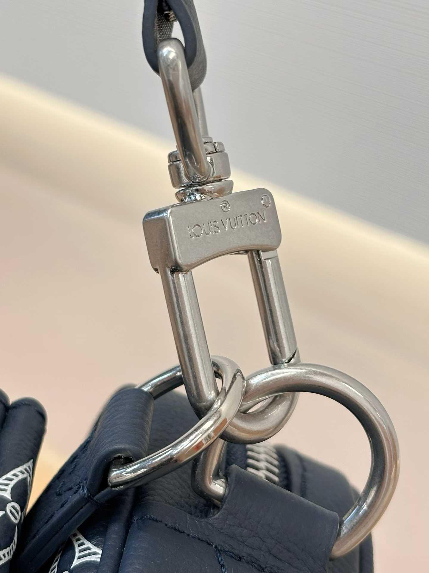 루이비통 M28618 6