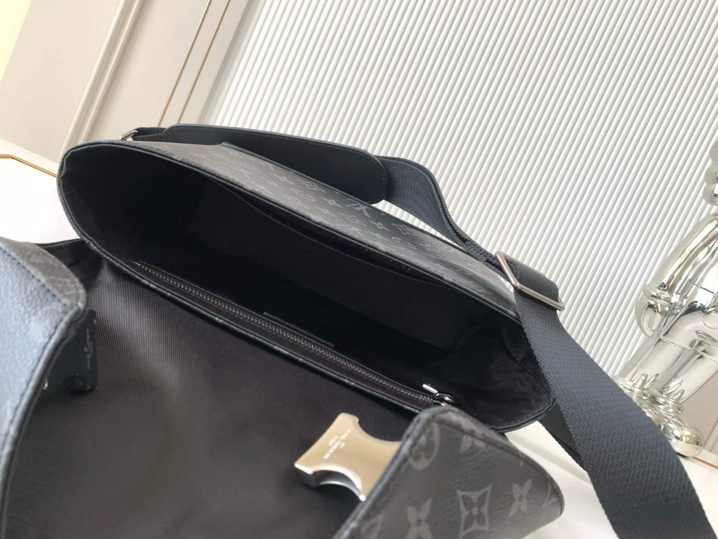 루이비통 M40511 5